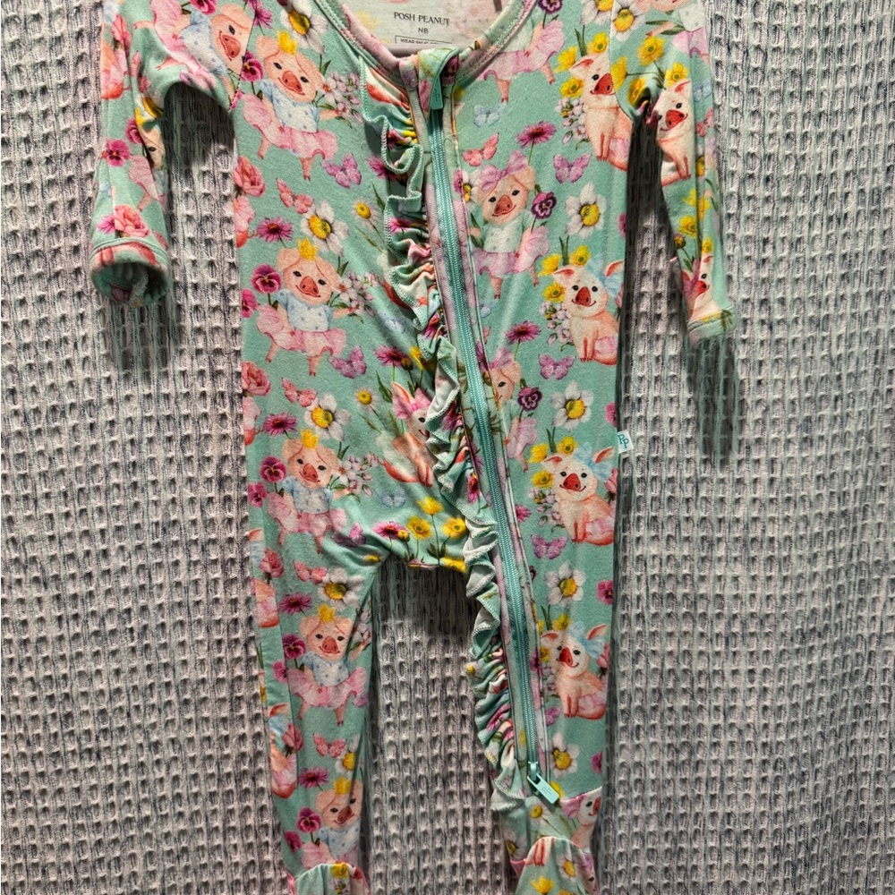 Posh Peanut MISSY Ruffled Footie NB
